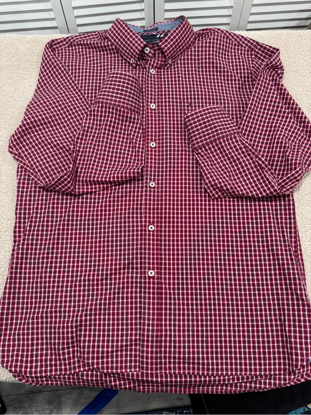 Tommy Hilfiger Custom Fit Red Navy Check Plaid Button Down Shirt XL Cotton